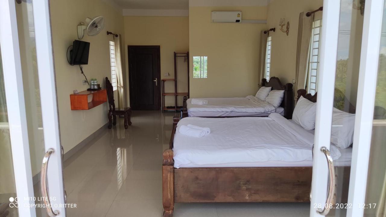 Monica Guesthouse Kampot Eksteriør billede
